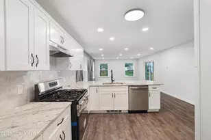 8585 Periwinkle Dr, Tobyhanna, PA 18466 - Photo 4