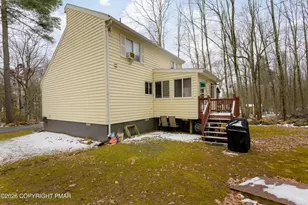 108 Country Club Dr, Gouldsboro, PA 18424 - Photo 24