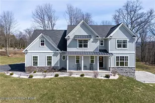 106 Lumbermill Ln, Stroudsburg, PA 18360 - Photo 1