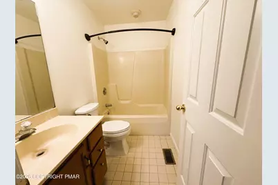  124 Eaglesmere Circle #20, East Stroudsburg, PA 18301 - Photo 16