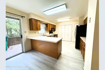  124 Eaglesmere Circle #20, East Stroudsburg, PA 18301 - Photo 10