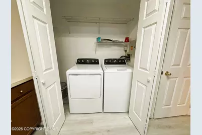  124 Eaglesmere Circle #20, East Stroudsburg, PA 18301 - Photo 6