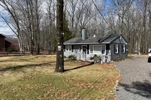 192 Cartwright Rd, Blakeslee, PA 18610 - Photo 2