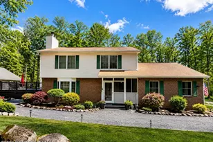 187 Choctaw Dr, Pocono Lake, PA 18347 - Photo 1