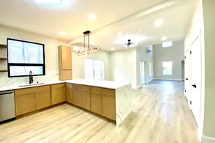 1109 N Rocky Mountain Dr, Effort, PA 18330 - Photo 16