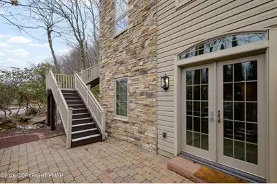  7 Wildbriar Court, Lake Harmony, PA 18624 - Photo 4