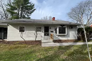 445 N 8th St, Stroudsburg, PA 18360 - Photo 2