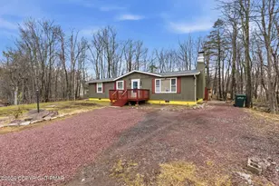 1847 Shadyside Dr, Tobyhanna, PA 18466 - Photo 2