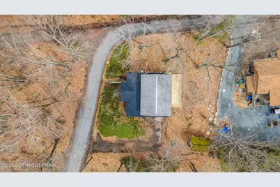  107 Juniper Drive, Greentown, PA 18426 - Photo 10