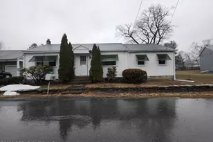 223 Howard St, Stroudsburg, PA 18360 - Photo 2