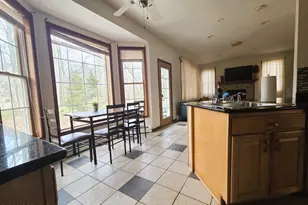 392 Hemlock Dr, Tobyhanna, PA 18466 - Photo 6