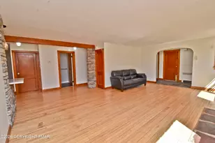 2327 Wigwam Park Rd, Stroudsburg, PA 18360 - Photo 4