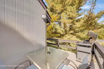  25 Middle Village Way, Tannersville, PA 18372 - Photo 10