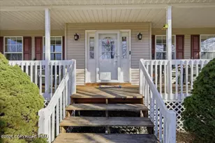 7132 Glenwood Dr, East Stroudsburg, PA 18301 - Photo 2