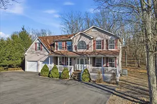 7132 Glenwood Dr, East Stroudsburg, PA 18301 - Photo 1