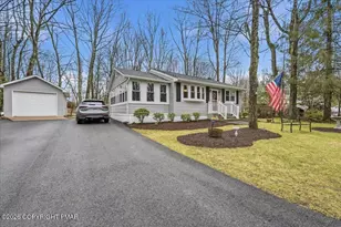 1249 Lexington Ave, Pocono Summit, PA 18346 - Photo 2