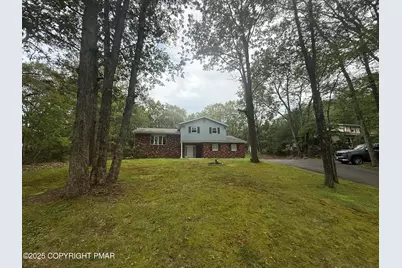  37 Seneca Road, Mount Pocono, PA 18344 - Photo 2