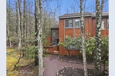  47 Warbler Court, Lake Harmony, PA 18624 - Photo 4