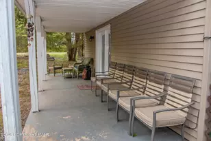 120 Woodland Pl, Blakeslee, PA 18610 - Photo 2