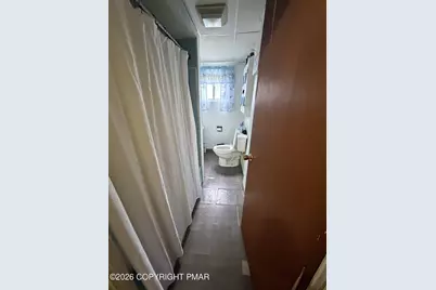  81 Carroll Street, Pittston, PA 18640 - Photo 10