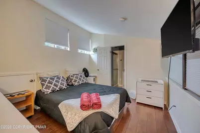  19 Middle Village Way, Tannersville, PA 18372 - Photo 14