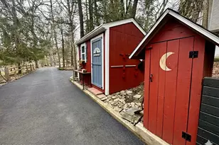 337 Clubhouse Dr, East Stroudsburg, PA 18302 - Photo 2