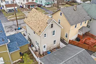 621 Race St, Scranton, PA 18509 - Photo 10