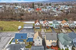 621 Race St, Scranton, PA 18509 - Photo 8