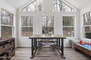 293 Wolf Hollow Rd, Lake Harmony, PA 18624 - Photo 20