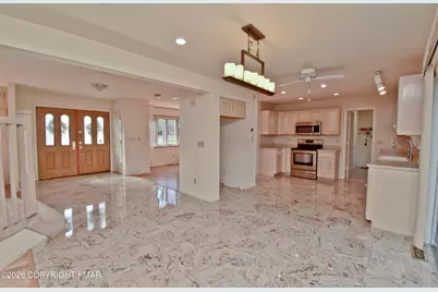  214 Sunrise Loop, Henryville, PA 18332 - Photo 2