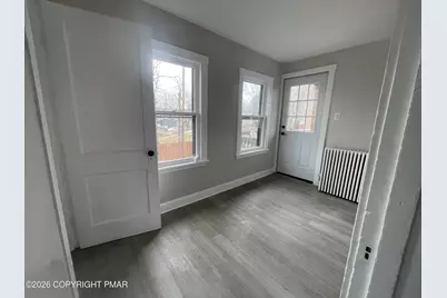  245 Washington Street #2nd fl, East Stroudsburg, PA 18301 - Photo 4