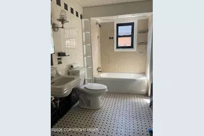  245 Washington Street #2nd fl, East Stroudsburg, PA 18301 - Photo 20