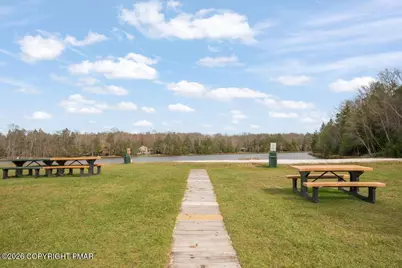  Sir Jeoffrey Ct 199, Pocono Lake, PA 18347 - Photo 4