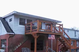 1564 Spruce St, Stroudsburg, PA 18360 - Photo 2