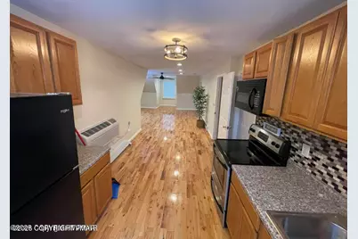  147 Summit Avenue, Pocono Summit, PA 18346 - Photo 12