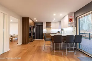 2226 Bedford Ct, Bushkill, PA 18324 - Photo 12