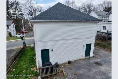  402 N 8th Street #402-404, Stroudsburg, PA 18360 - Photo 16