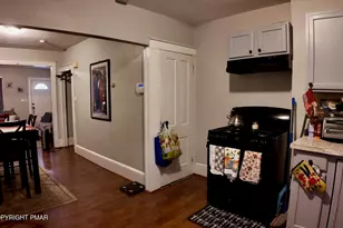 402 N 8th St, Stroudsburg, PA 18360 - Photo 4