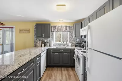  124 Country Club Drive, Thornhurst, PA 18424 - Photo 8