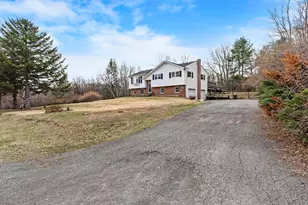 109 Pleasant Ln, Stroudsburg, PA 18360 - Photo 4