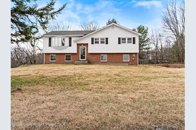  109 Pleasant Lane, Stroudsburg, PA 18360 - Photo 2