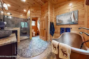 899 Lower Swiftwater Rd, Cresco, PA 18326 - Photo 26