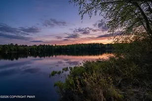 6174 Lakeview Dr, Pocono Pines, PA 18350 - Photo 40