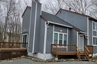 8446 Bear Trail Dr, Tobyhanna, PA 18466 - Photo 1