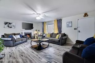 124 Shawnee Dr, Pocono Lake, PA 18347 - Photo 16