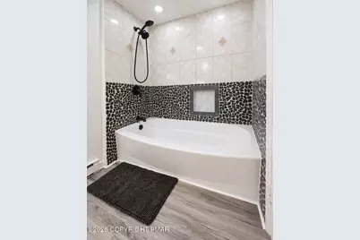  124 Shawnee Drive, Pocono Lake, PA 18347 - Photo 26