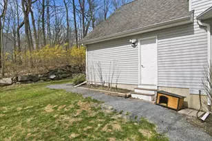 325 Tower Dr, East Stroudsburg, PA 18302 - Photo 68