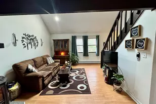 1169 Coolbaugh Rd, East Stroudsburg, PA 18301 - Photo 4
