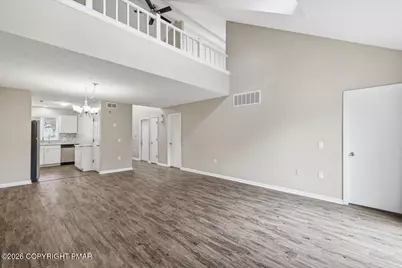  114 Duck Hollow Circle, Stroudsburg, PA 18360 - Photo 6