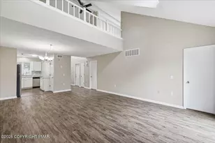 114 Duck Hollow Cir, Stroudsburg, PA 18360 - Photo 6